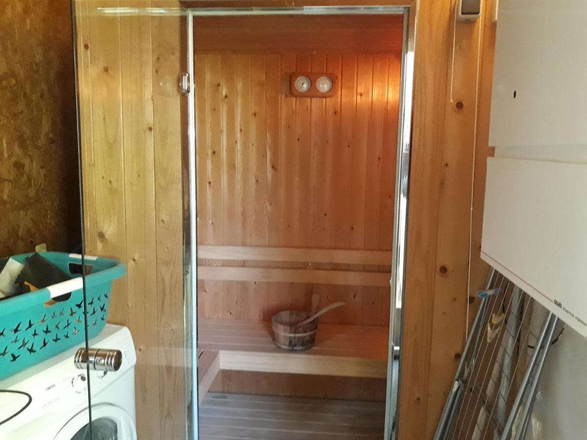 Huisje Earrebarre Tzummarum Екстериор снимка